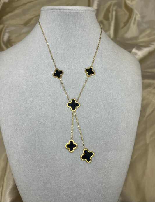 Black clover twist necklace