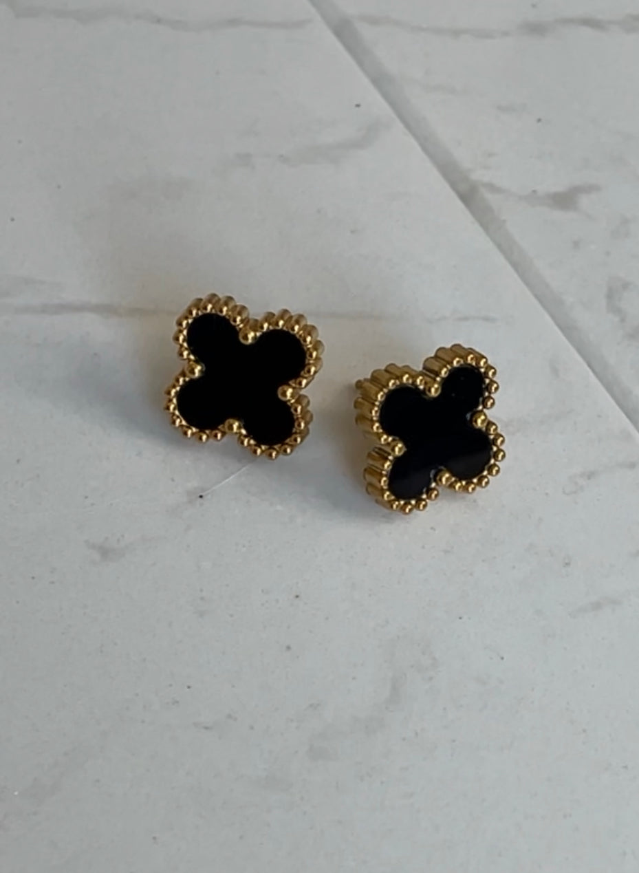 Black clover earring